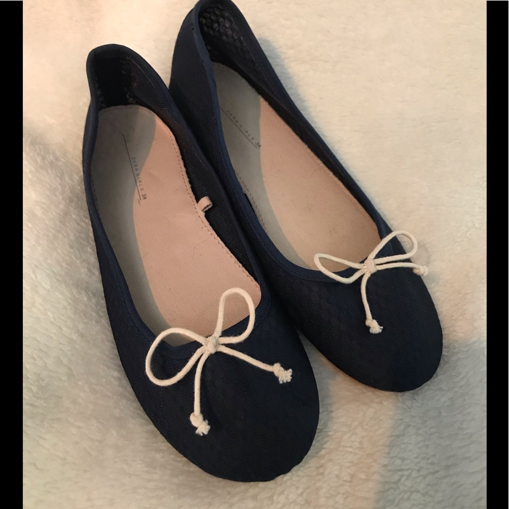 Bundle 2 for $15. Zara kids ballet shoes